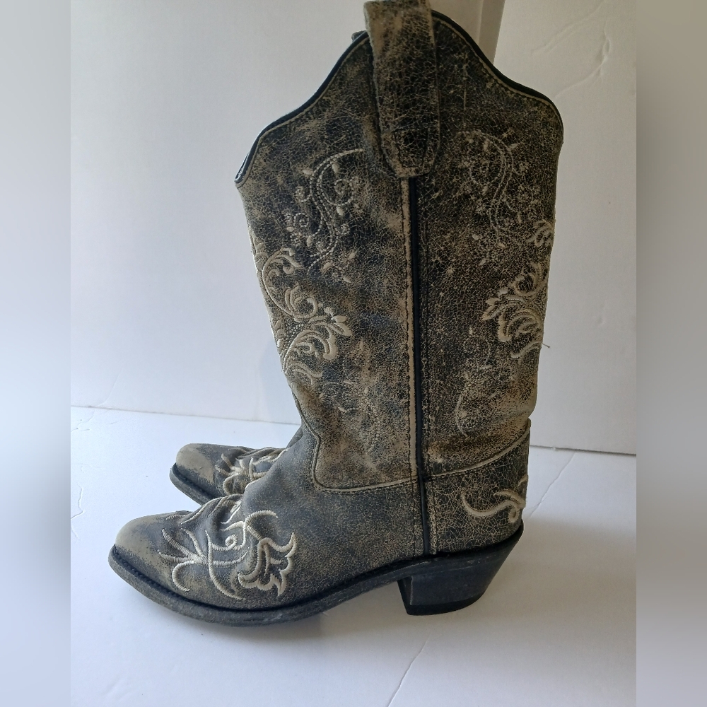 Girl's Old West Snip Toe Distresed Embroidered Boots